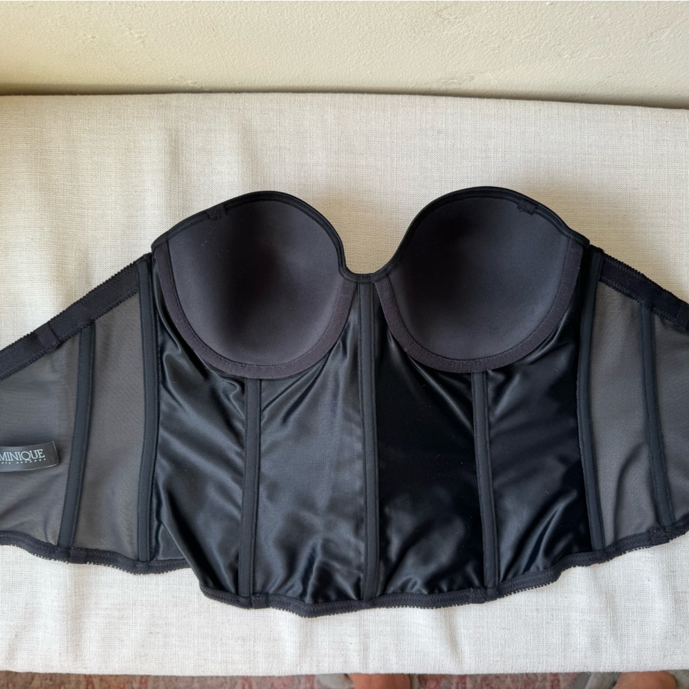 Black corset/ bustier !! SEXY